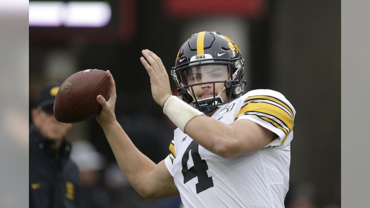 Green Bay Packers' Tyler Goodson runs during the first half of a preseason  NFL football game against the New Orleans Saints Friday, Aug. 19, 2022, in  Green Bay, Wis. (AP Photo/Morry Gash