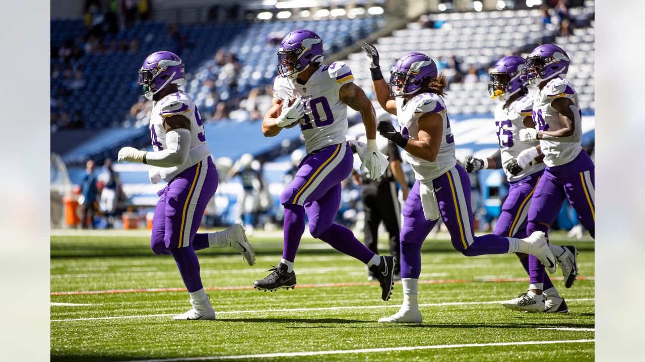 Minnesota Vikings vs Colts Playbook 2016 Anthony Barr Eric Kendricks  Program