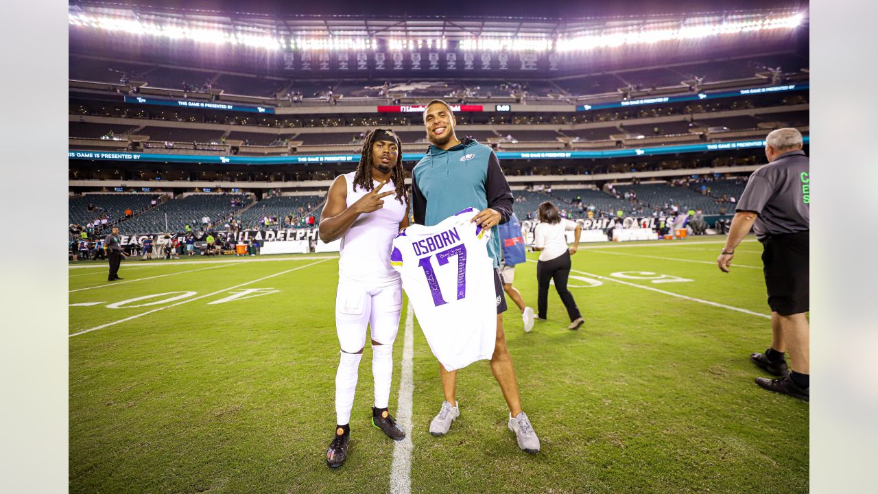 Philly Escapes Thursday Night Football With Win Over Vikings - ESPN 98.1 FM  - 850 AM WRUF