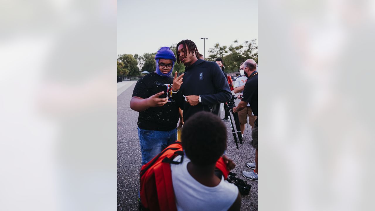 Justin Jefferson Has Back(pack)s of Students Heading to School