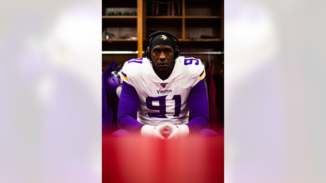 Vikings' end Stephen Weatherly is finding his way