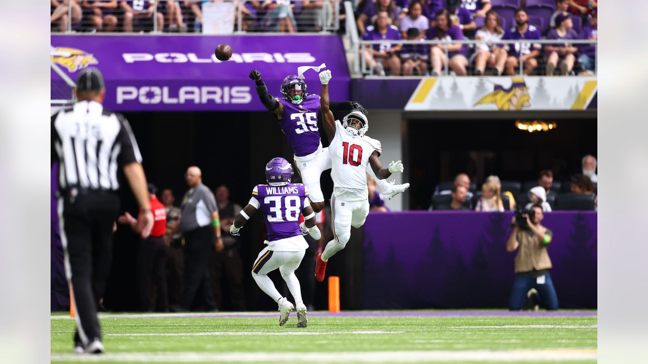 David Blough rallies the Cardinals to a 18-17 victory over Vikings