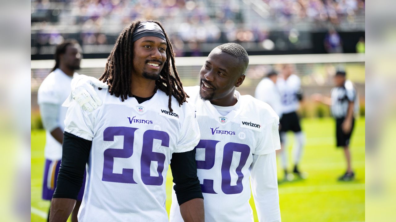 Adam Thielen Arrives at Vikings Game Wearing New Byron Buxton