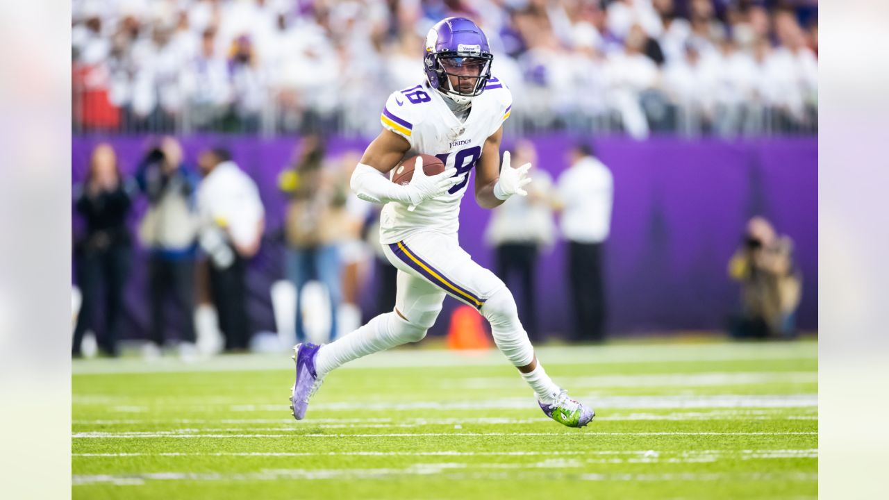 Justin Jefferson's 4th and 18 catch against Bills wins Play of the Year at  ESPYs - CBS Minnesota