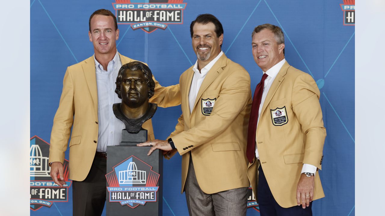 Steve Hutchinson Named Finalist for Pro Football Hall of Fame