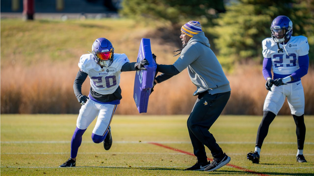 Minnesota Vikings at Arizona Cardinals: Television, radio