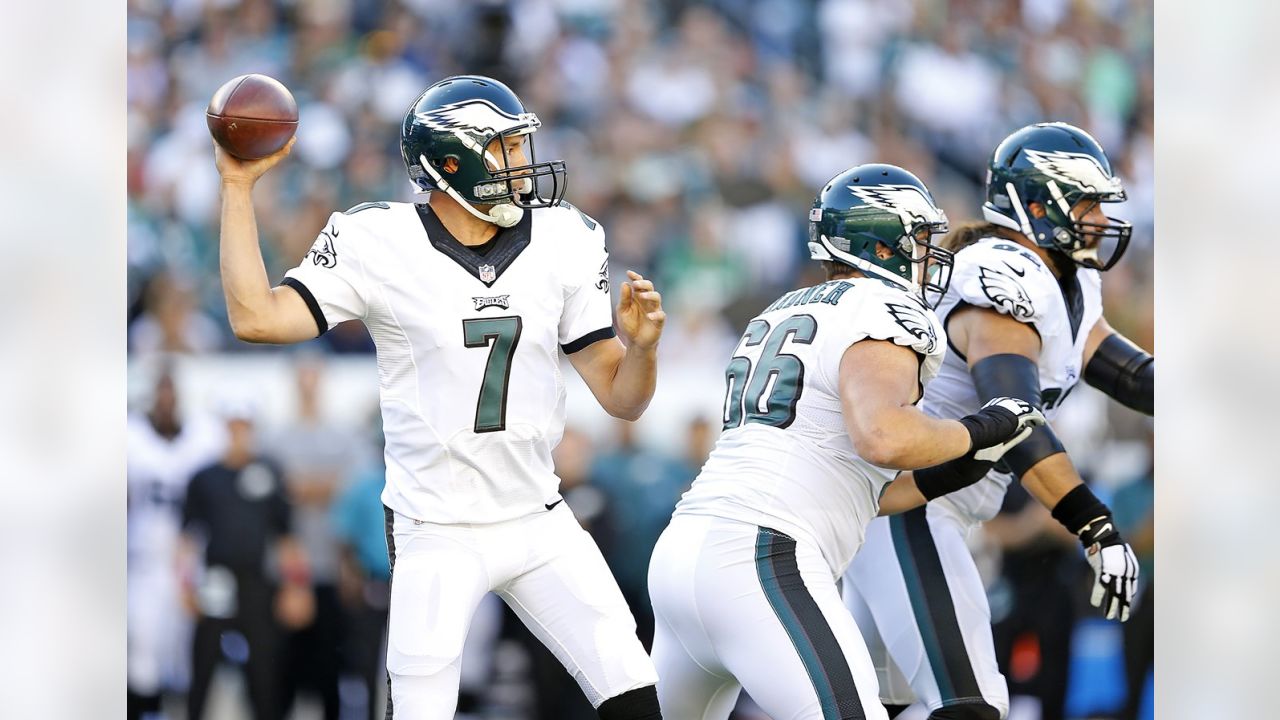 5 Things to Know About New Vikings QB Sam Bradford