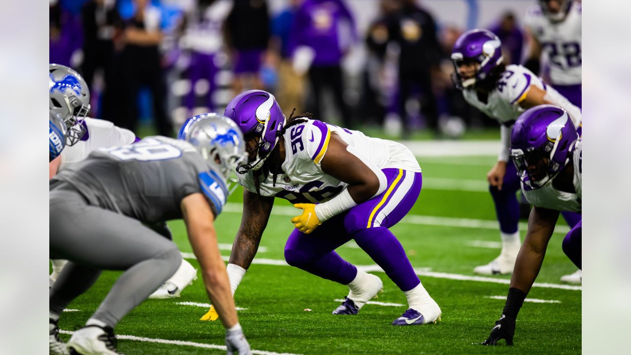 Minnesota Vikings defensive lineman Armon Watts in action against