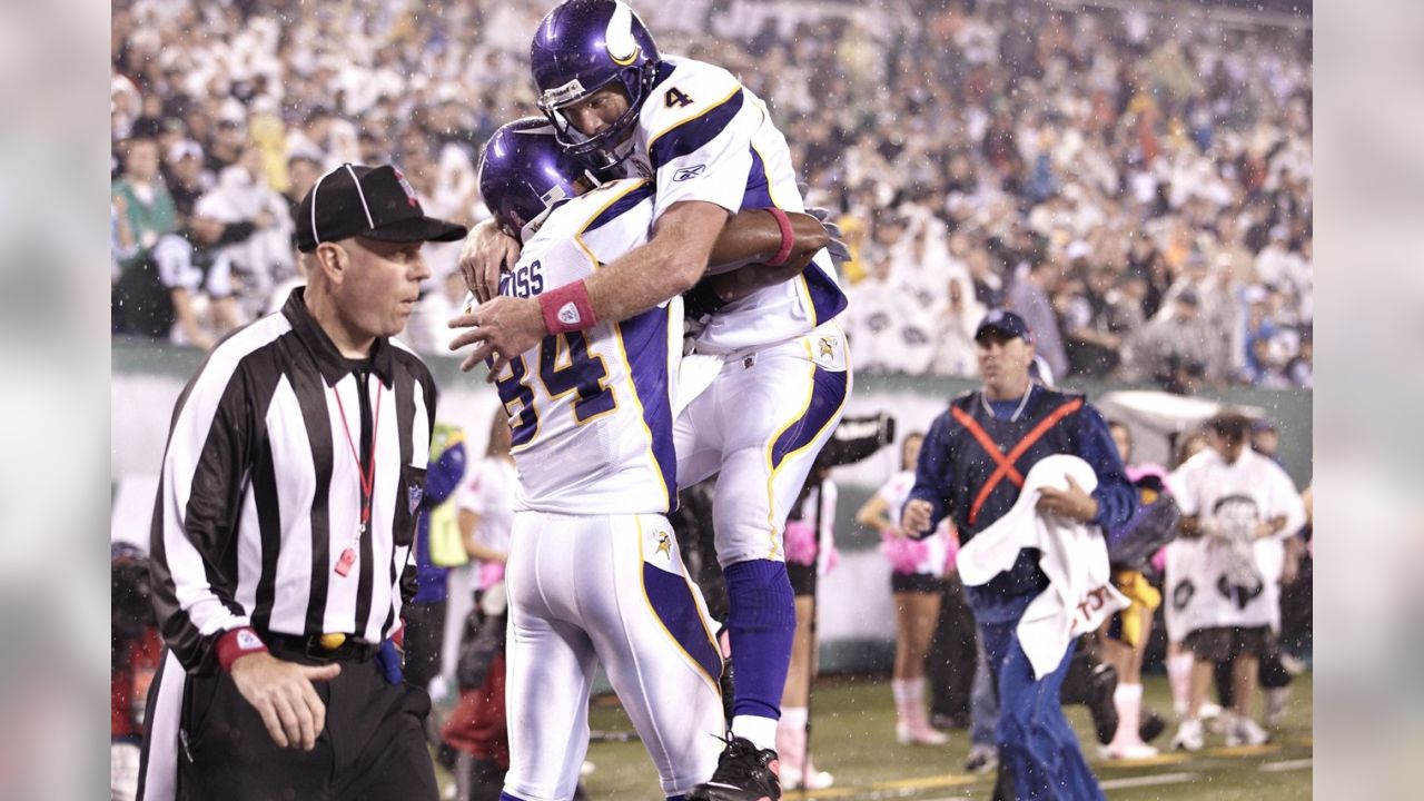 Vikings Induct Randy Moss, Ahmad Rashad To 2017 Ring Of Honor - CBS  Minnesota