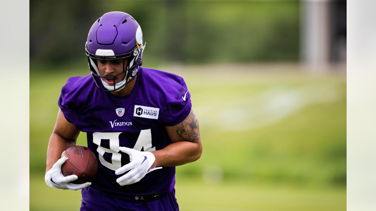 Vikings finalizing 53-man roster with about dozen spots available