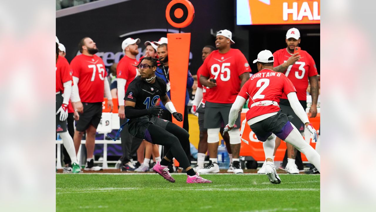 Vikings' Cousin Falls, Jefferson Wins Pro Bowl Dodgeball Match