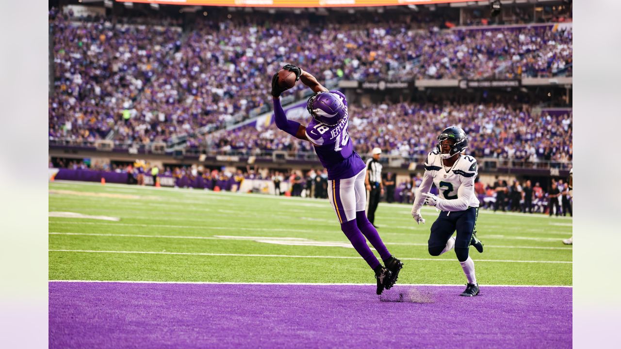 Vikings Screen Game Success Part of 3 TD Drives Against Seahawks