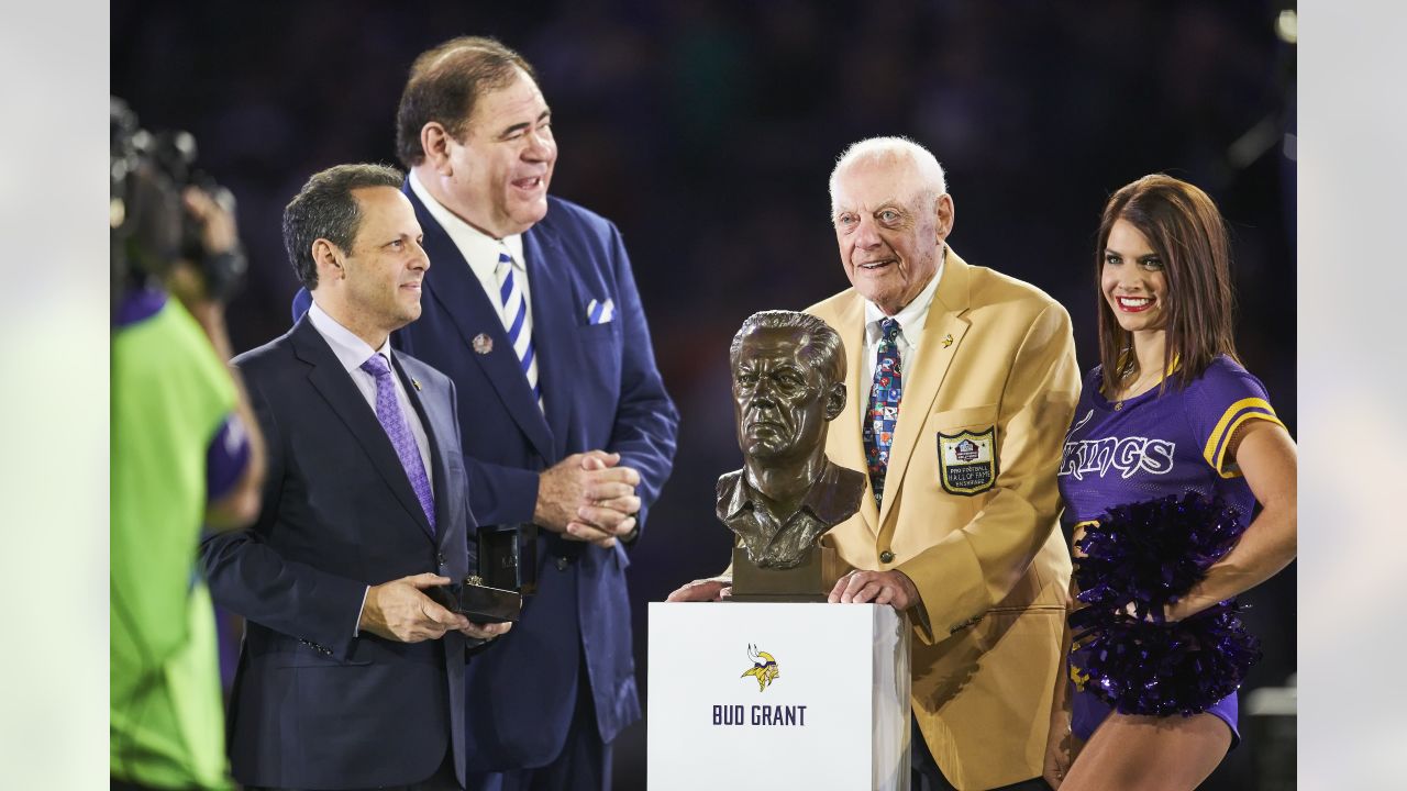 Minnesota Vikings Remembering Bud Grant Memorial Program 5/21/23 US Bank  Stadium