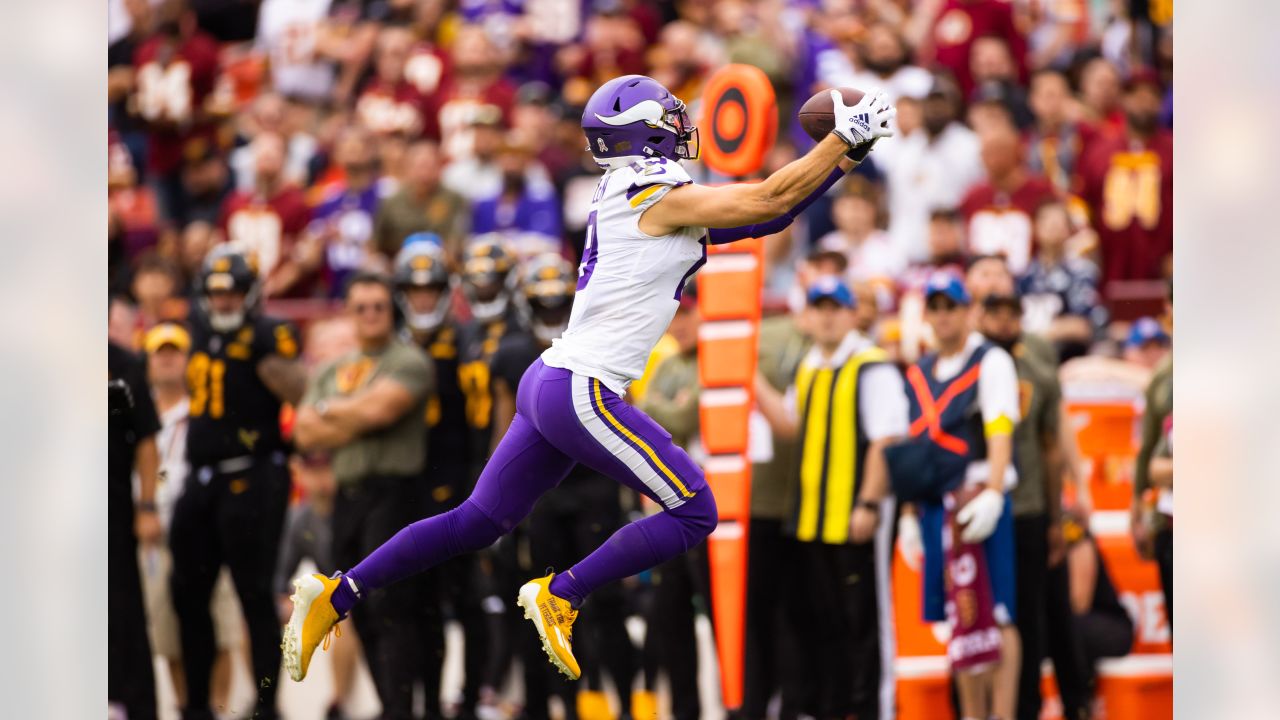 Vikings perform nifty bowling celebration after Harrison Smith's