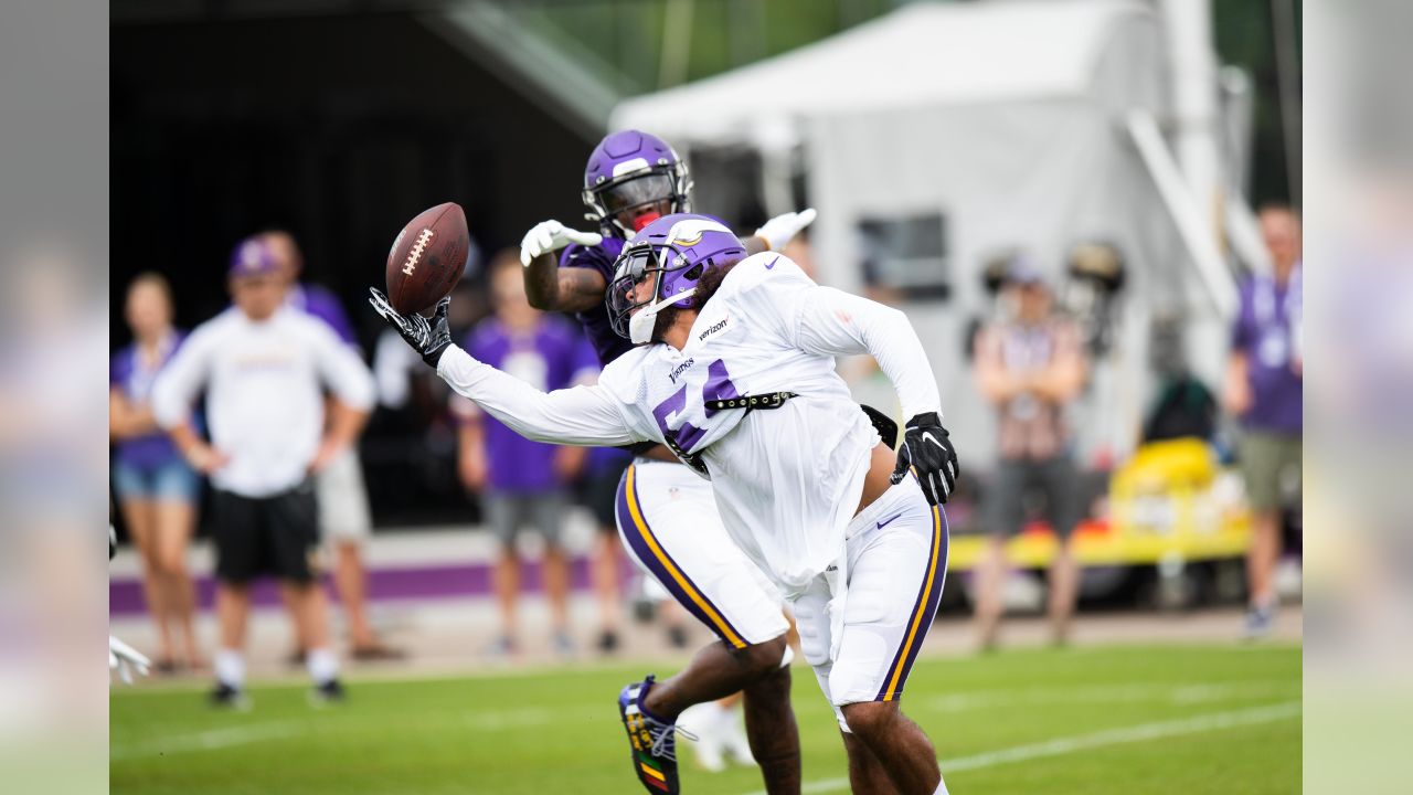 Minnesota Vikings defensive tackle Armon Watts (96) stretches during the  NFL football team's training camp in Eagan, Minn., Wednesday, July 27,  2022. (AP Photo/Abbie Parr Stock Photo - Alamy