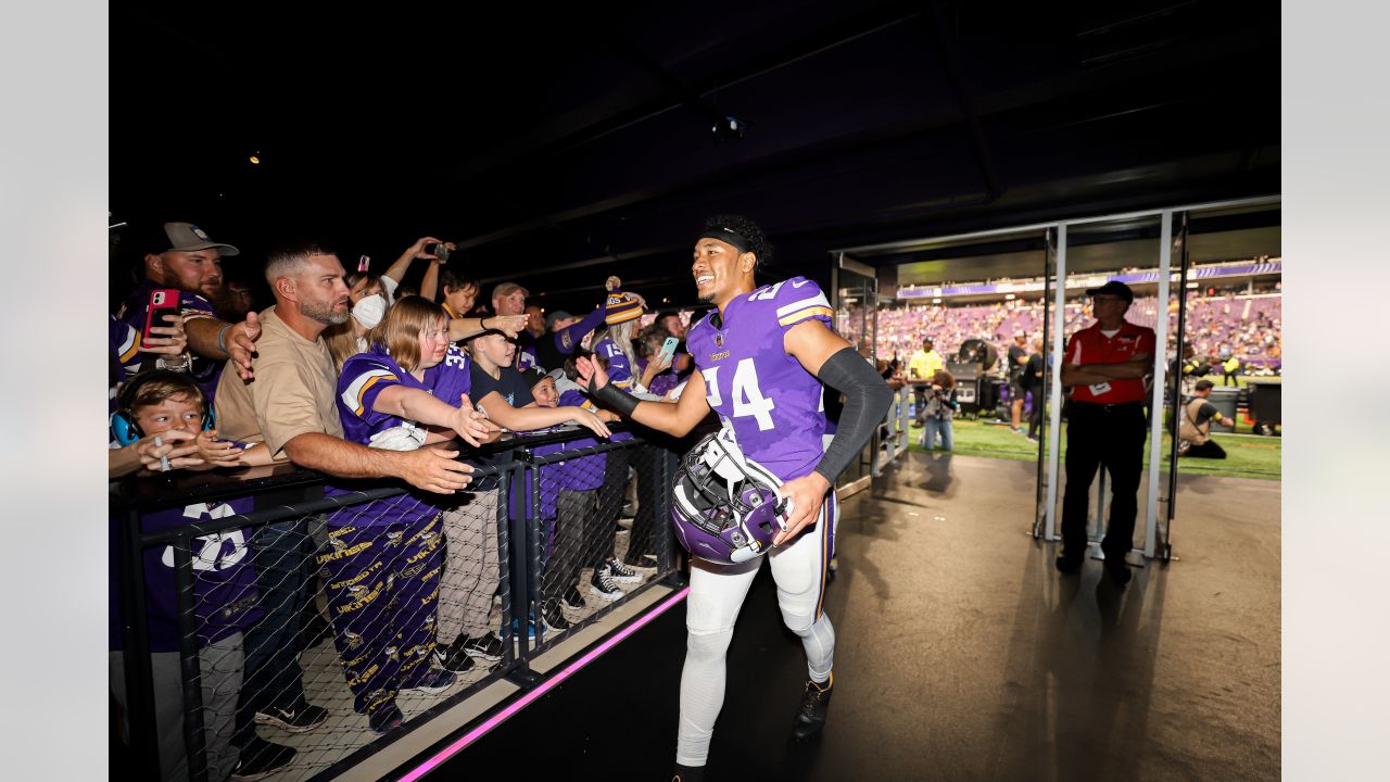 Vikings now have enough proof to not trade. Kirk Cousins - Ridgewood  Station Tavern