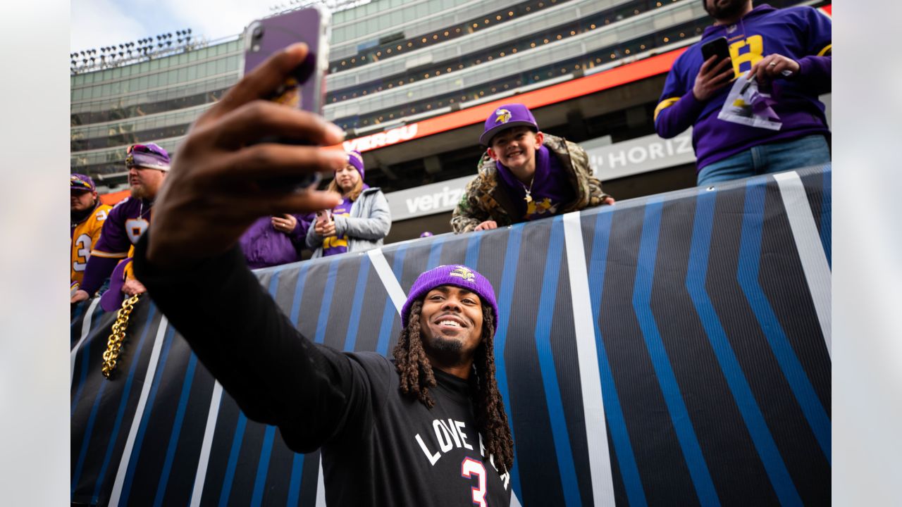 Bus to the Vikings/Packers Game at Lambeau Field, October 28-29, 2023