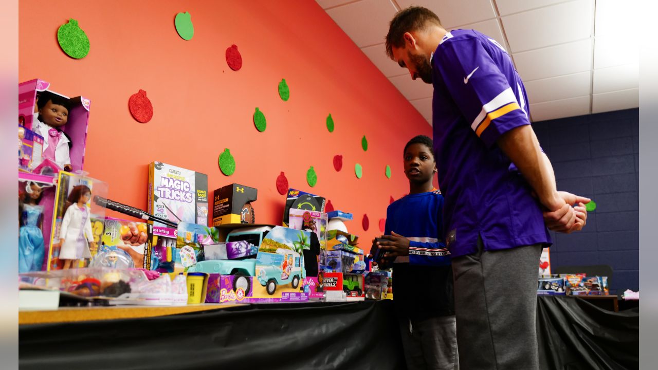 Hy-Vee Offers Kirk Cousins Cereal That's Intercepted From Your Spoon Before  You Can Take a Bite - The Nordly