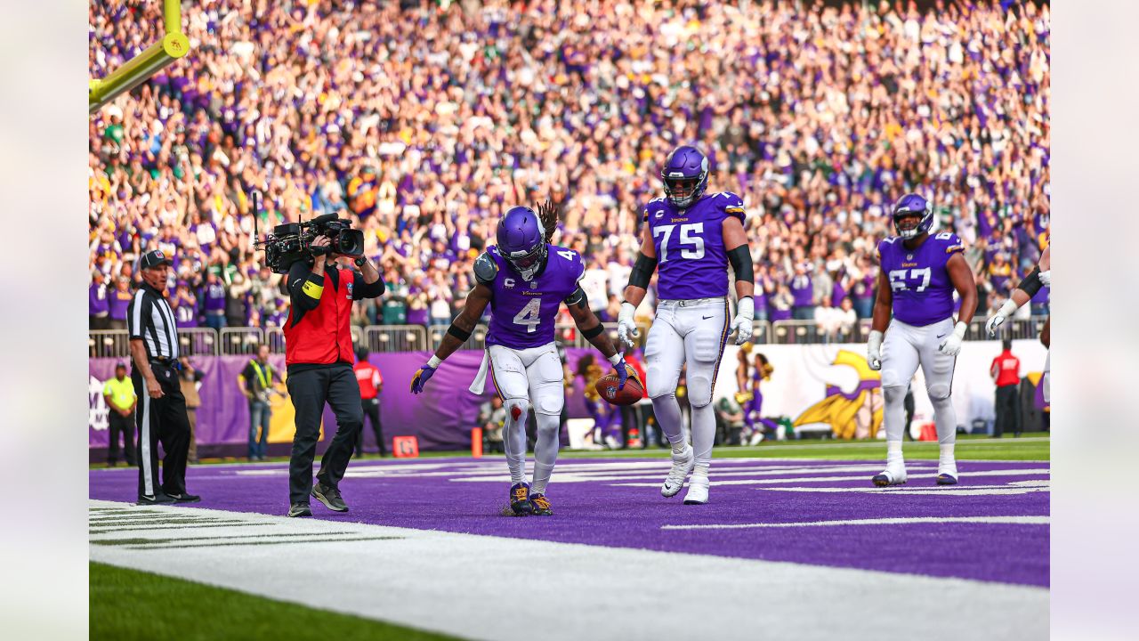 Vikings vs. Jets score, takeaways: Minnesota's defense stands tall with two  fourth-quarter, red zone stands 