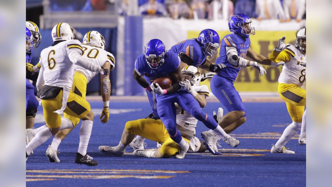 BOISE, ID - OCTOBER 21: Boise State Broncos running back Alexander Mattison  (22) shows some frustration after running out of bounds during the regular  season game between the Wyoming Cowboys verses the