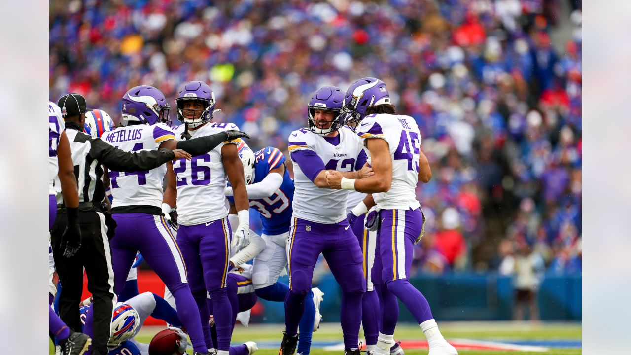 Minnesota Vikings land comeback win over Buffalo Bills with craziest spell  in NFL history - Mirror Online