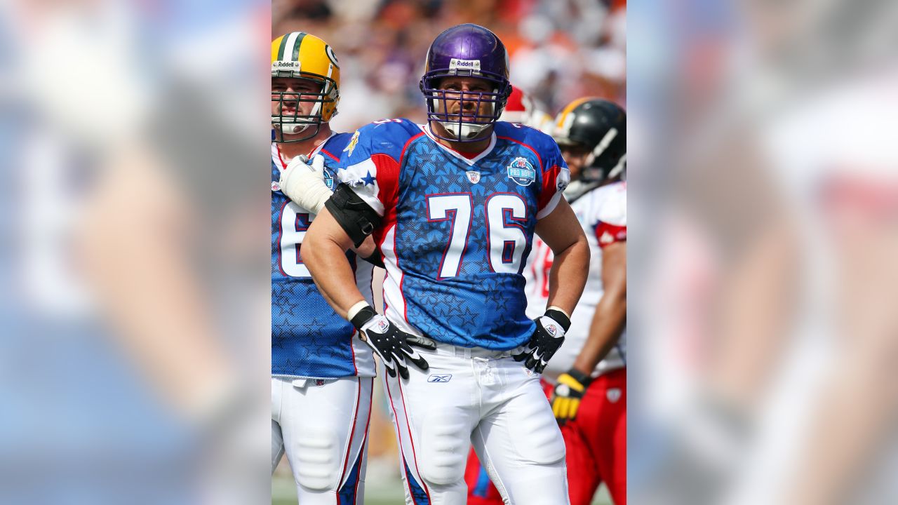 Minnesota Vikings left guard Steve Hutchinson is seen during football  training camp July 31, 2006, in Mankato, Minn. Matt Birk is back at center,  Hutchinson was the biggest free-agent deal of the