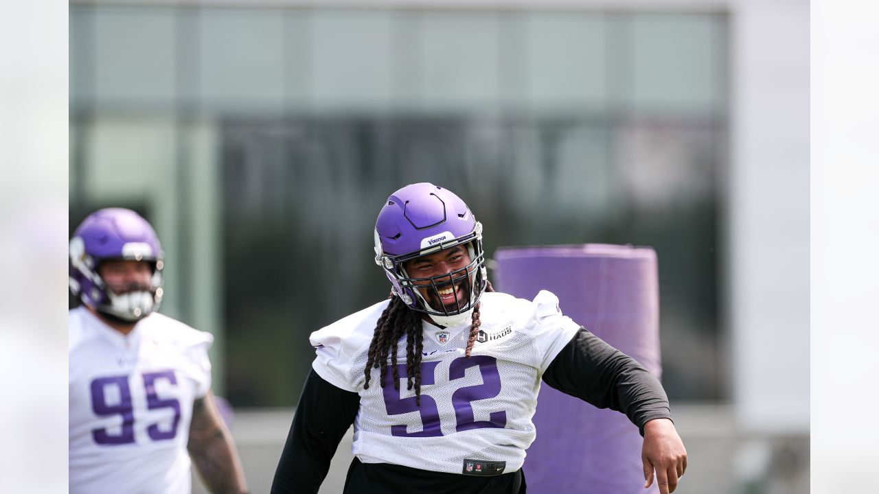 Vikings' Cine could be ready for OTAs after broken leg rehab - The San  Diego Union-Tribune