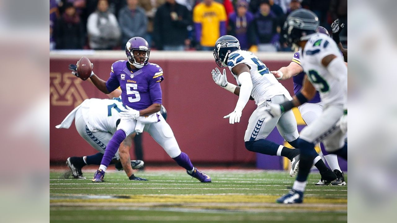 Seattle Seahawks offensive tackle Stone Forsythe (78) gets set during an NFL  pre-season football game against the Minnesota Vikings, Thursday, Aug. 10,  2023 in Seattle. (AP Photo/Ben VanHouten Stock Photo - Alamy