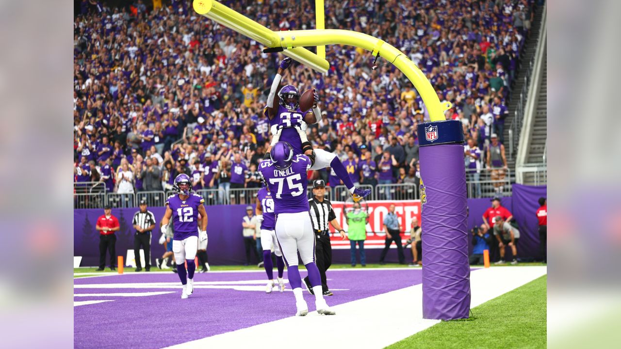 Vikings beat Falcons 28-12