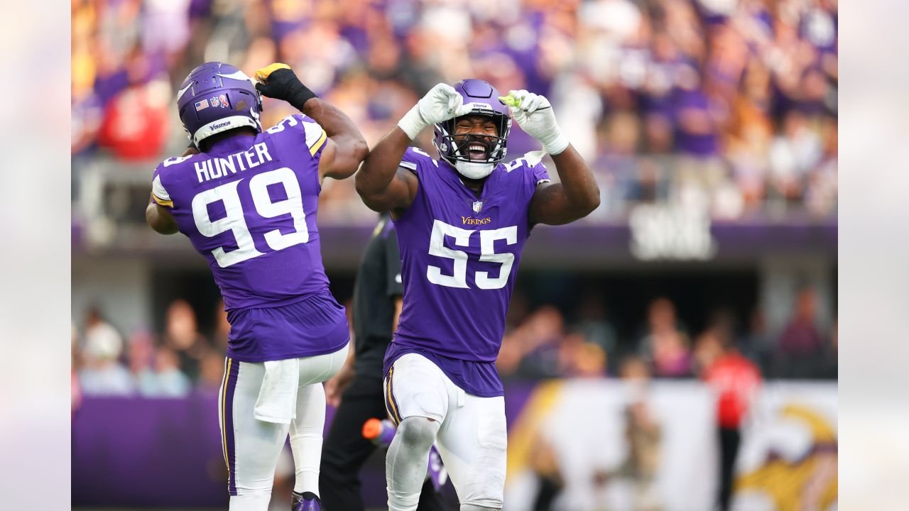 Vikings' Danielle Hunter happy to be healthy and to have developed 'bond'  with Za'Darius Smith – Twin Cities
