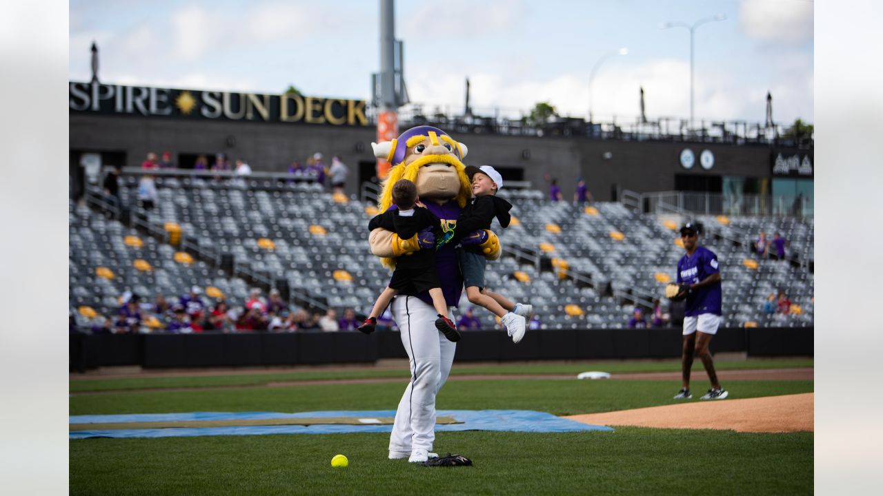 Vikings LS DePaola wins home run derby at Thielen Foundation charity  softball game -  5 Eyewitness News