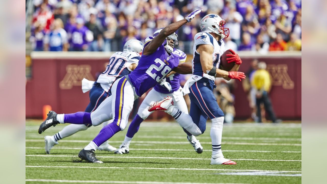 Vikings, CB Rhodes reportedly close on contract extension, PFF News &  Analysis