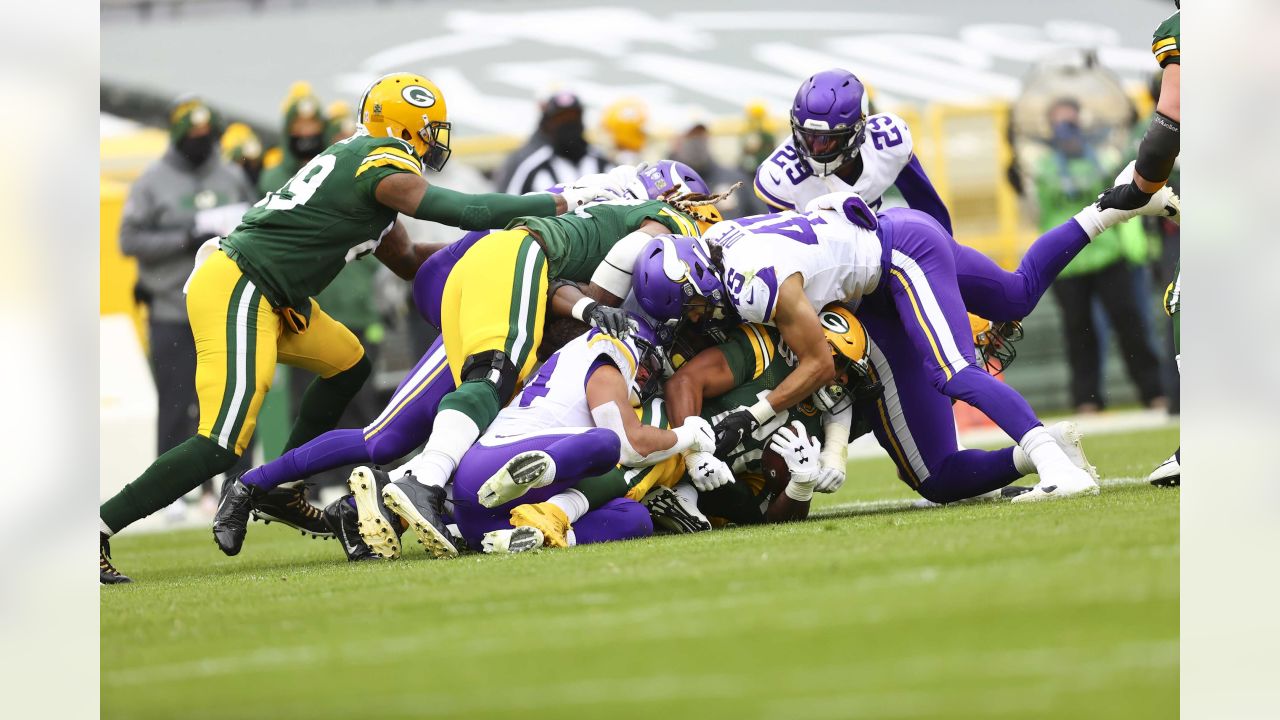 Vikings defeat Packers 28-22 behind four Cook touchdowns