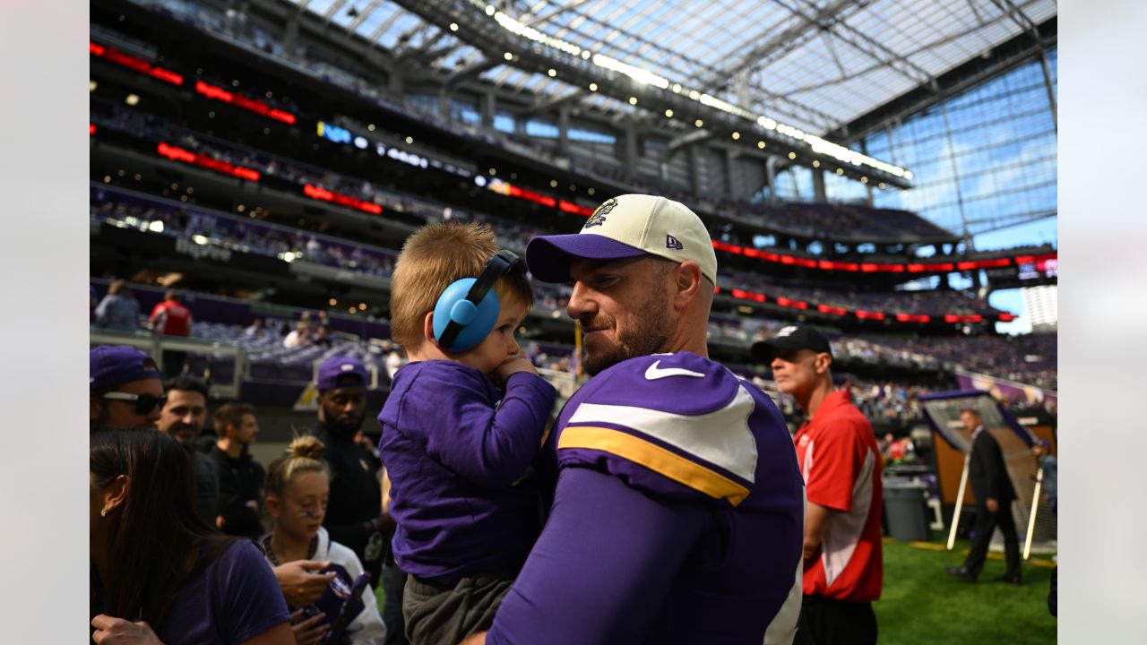 Minnesota Vikings - Danielle Hunter has been added to the Pro Bowl Games.  He'll replace Haason Reddick of the Philadelphia Eagles. mnvkn.gs/3Hgchep