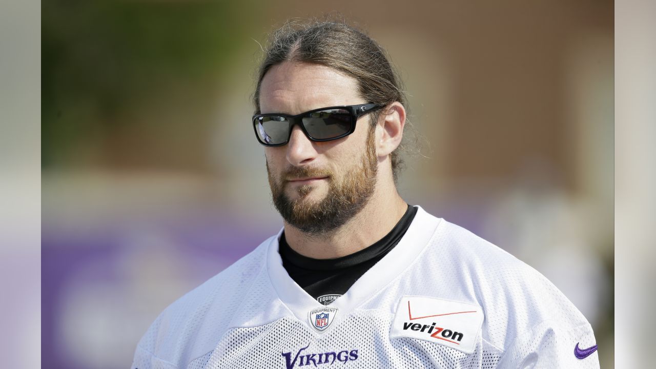 Instagram tells us Vikings DE Brian Robison will play in 2018