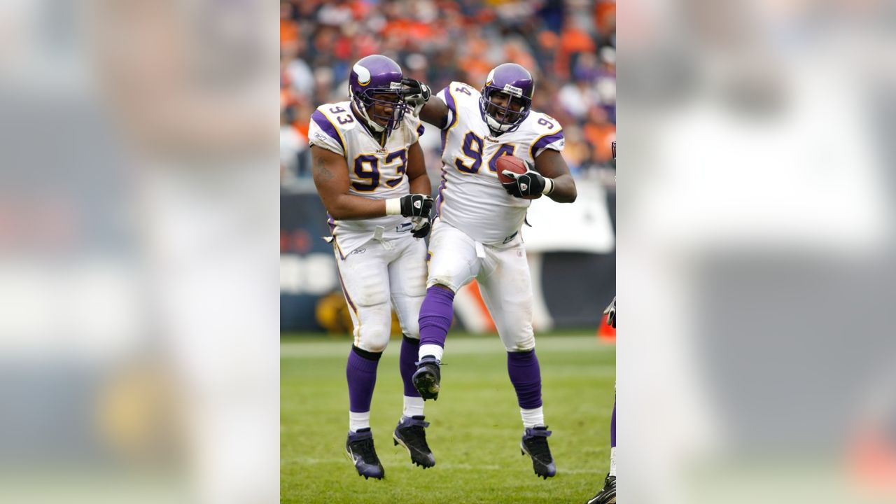 Minnesota Vikings defensive tackle Kevin Williams (93) asks for