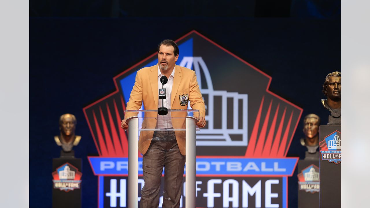 Steve Hutchinson: The Heart of a Hall of Famer