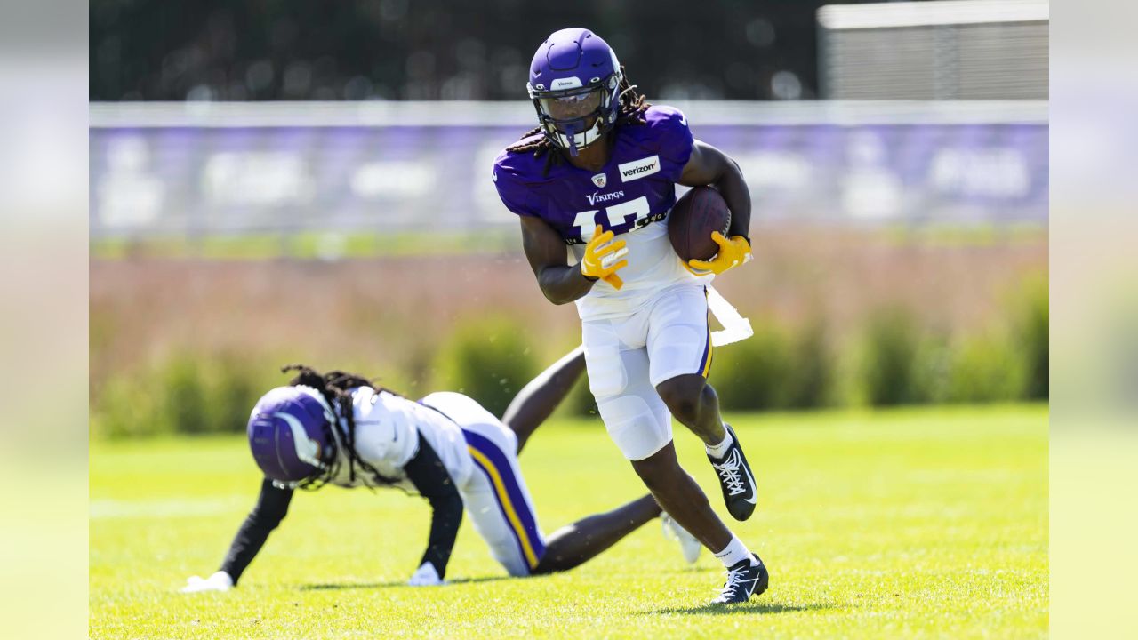 Vikings' Dalvin Cook 'fired up' for training camp, ready for fans to chant  his new number – Twin Cities