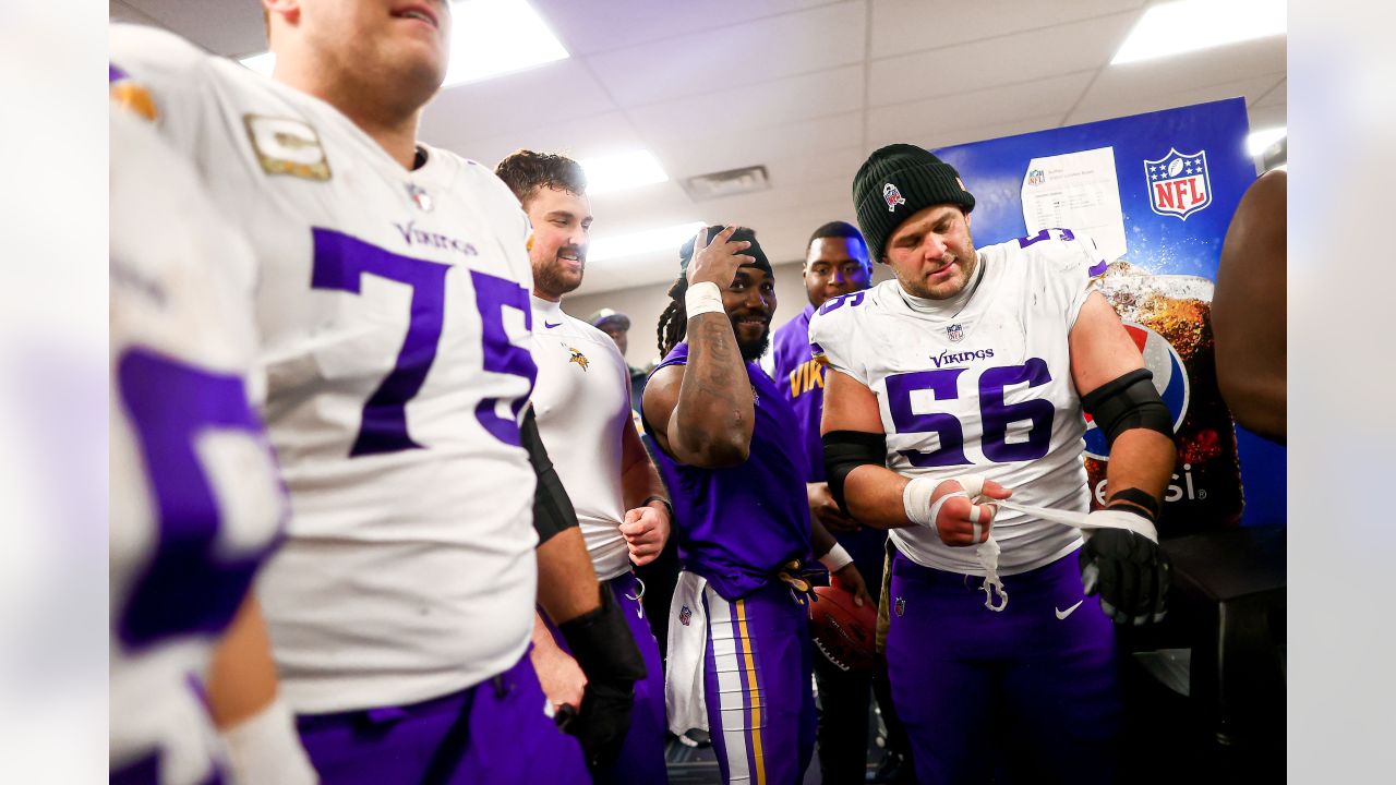 AFC-leading Bills host Vikings in matchup of Cook brothers - The San Diego  Union-Tribune