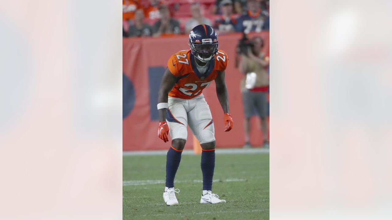 Vikings hosting CB Nate Hairston, OL Jesse Davis on free agent visits -  Sports Illustrated Minnesota Vikings News, Analysis and More