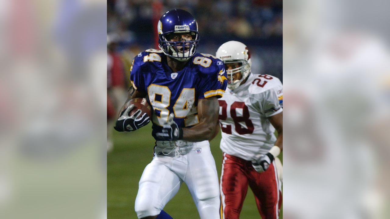 Vikings to induct Randy Moss, Ahmad Rashad into ring of honor