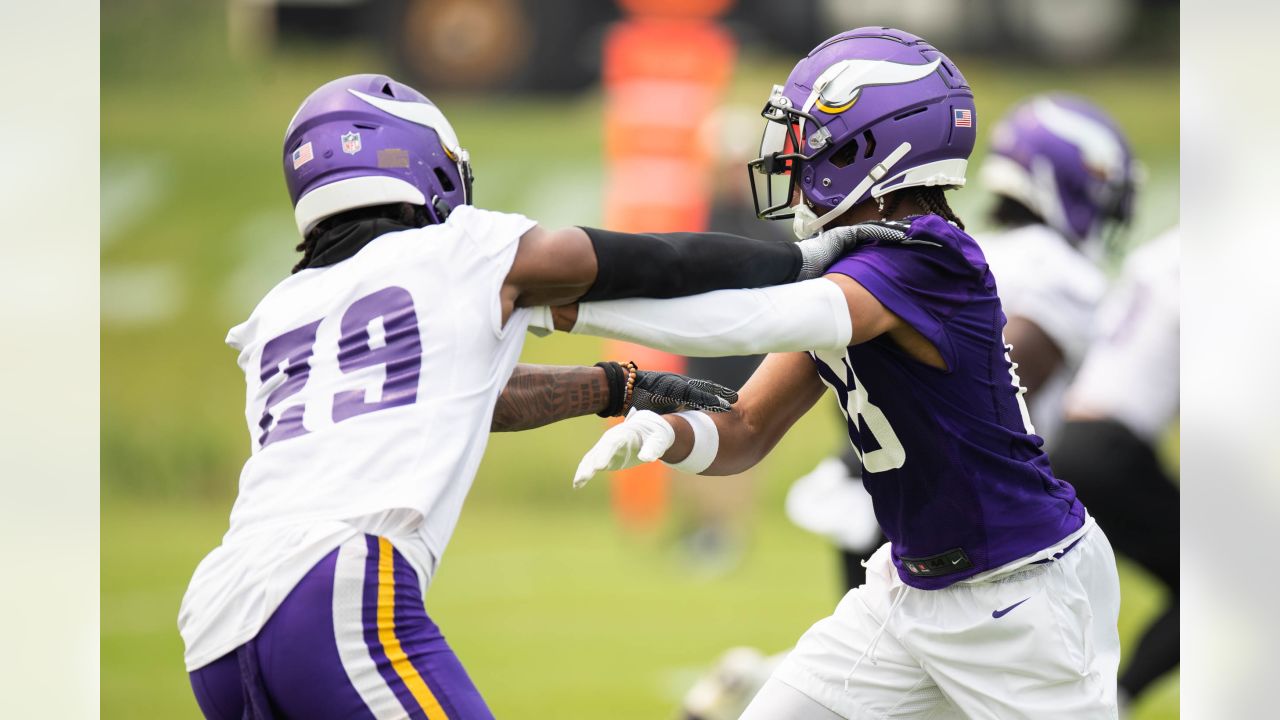 Minnesota Vikings rookie Lewis Cine missing from training camp night  practice - Sports Illustrated Minnesota Sports, News, Analysis, and More