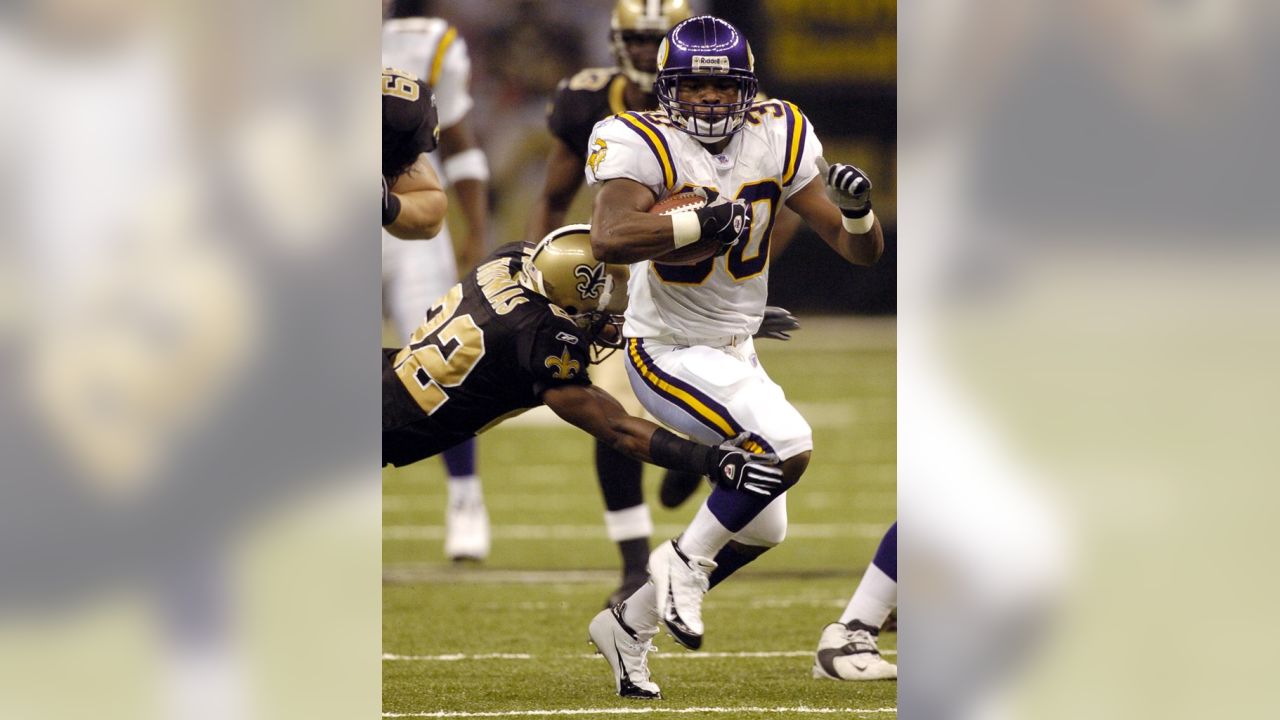 Minnesota Vikings beat New Orleans Saints in London in NFL's 100th  international game