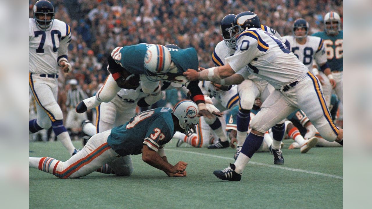 Miami Dolphins vs Minnesota Vikings - 1974 Super Bowl Final - Full