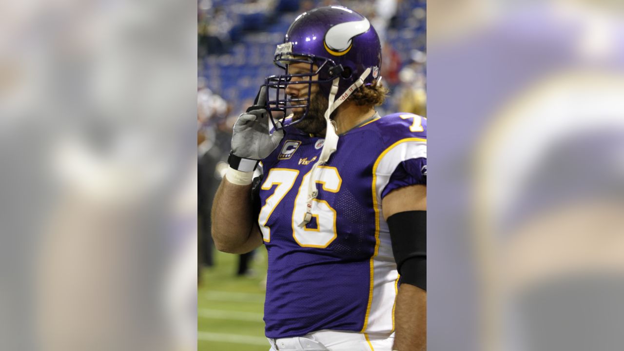 Former Vikings great Steve Hutchinson raised standard for NFL guards North  News - Bally Sports