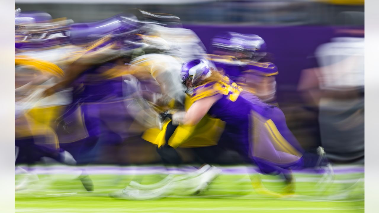 Vikings D-linemen Danielle Hunter and Michael Pierce look ready for the  2021 season - Sports Illustrated Minnesota Vikings News, Analysis and More