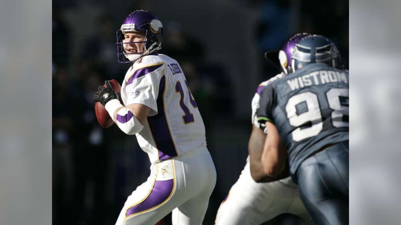 Minnesota Vikings safety Lewis Cine (6) gets set during an NFL pre-season  football game against the Seattle Seahawks, Thursday, Aug. 10, 2023 in  Seattle. (AP Photo/Ben VanHouten Stock Photo - Alamy