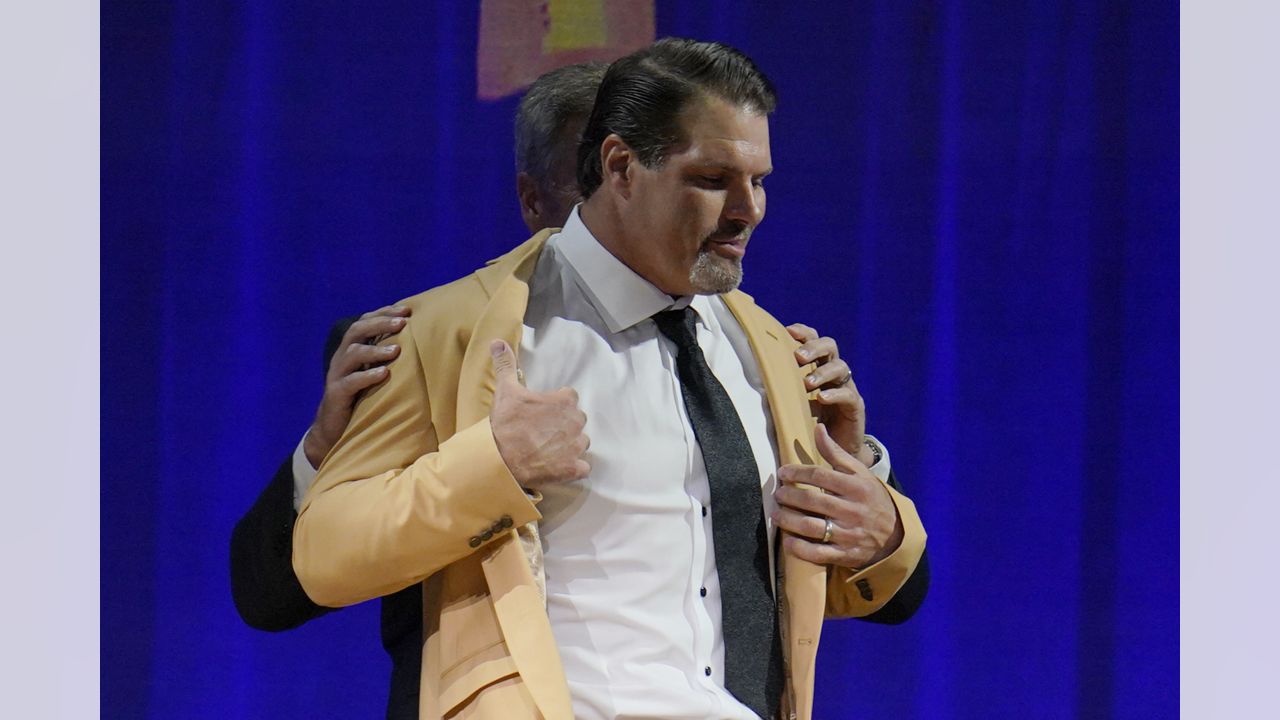 Best of Gold Jacket Ceremony, Highlights from the annual Gold Jacket  Ceremony for the #PFHOF20 and #PFHOF21 Classes Haggar Clothing Co., By Pro  Football Hall of Fame