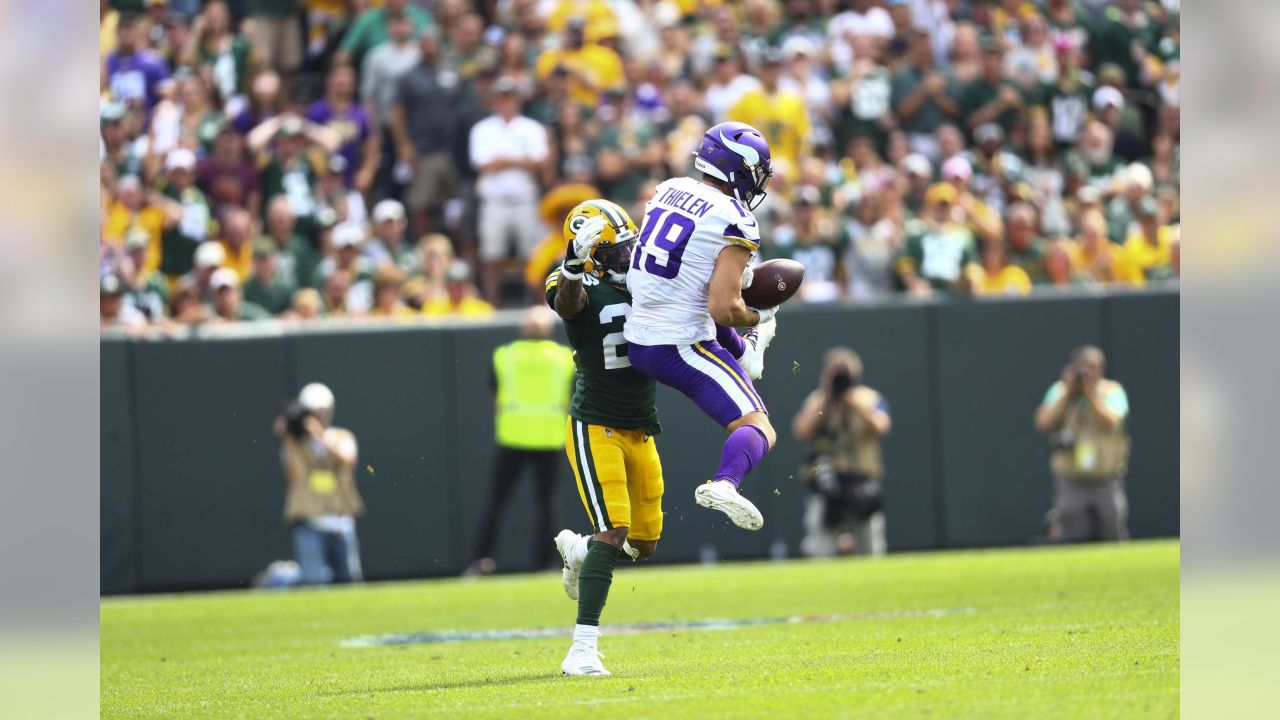 Here's how experts saw the offensive pass interference call on the Vikings  against Packers