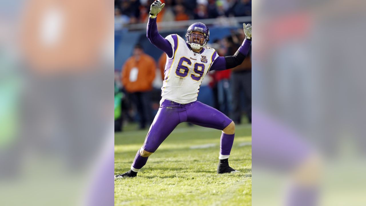 Jared Allen to retire as a Viking, signs one-day contract with team